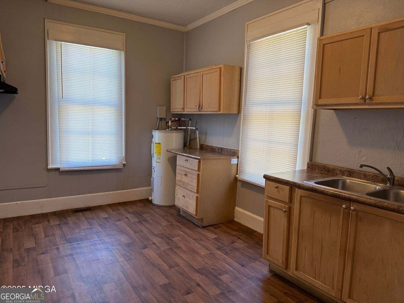 3 bedroom, 1 bathroom, 1,200 sq ft single family residence for sale at 727 E Williams Street, Macon, GA 31207 — photo 7