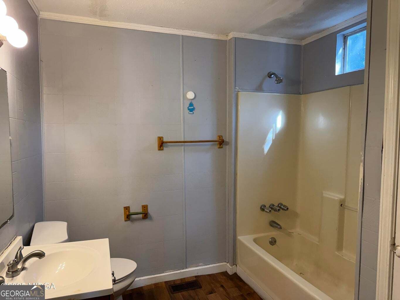 3 bedroom, 1 bathroom, 1,200 sq ft single family residence for sale at 727 E Williams Street, Macon, GA 31207 — photo 8
