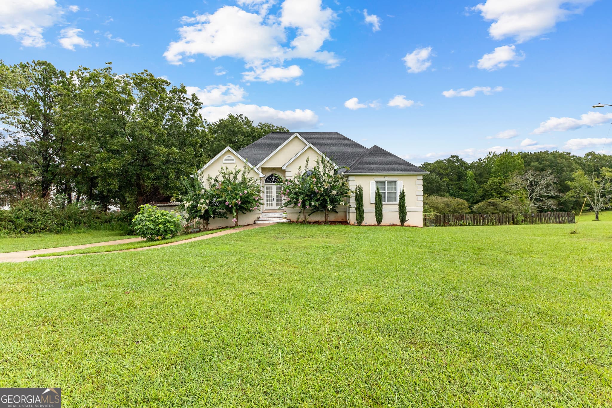 4 bedroom, 3.5 bathroom, 3,632 sq ft single family residence for sale at 502 N Rover Road, Williamson, GA 30292