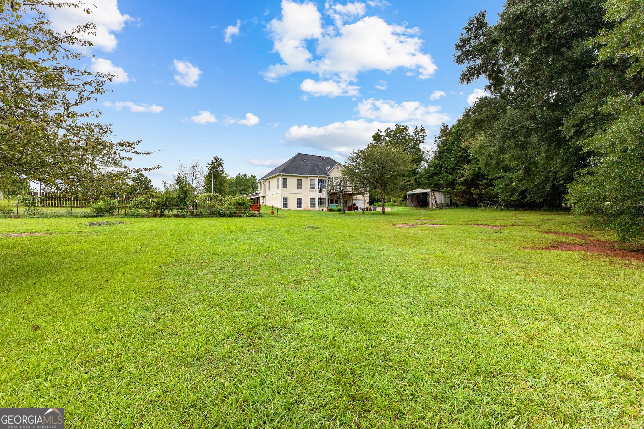 4 bedroom, 3.5 bathroom, 3,632 sq ft single family residence for sale at 502 N Rover Road, Williamson, GA 30292 — photo 8