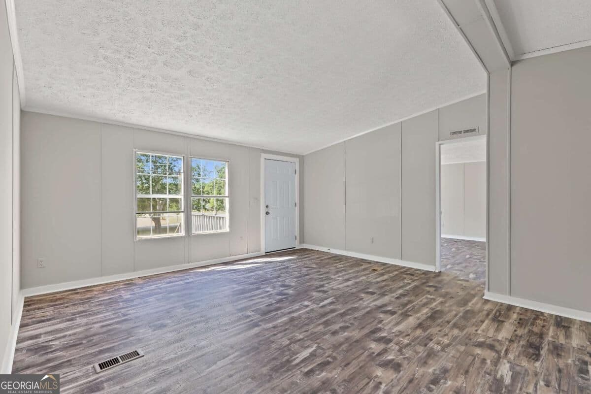3 bedroom, 2 bathroom, 1,568 sq ft manufactured home,single family residence for sale at 249 John Golden Road, Temple, GA 30179 — photo 8