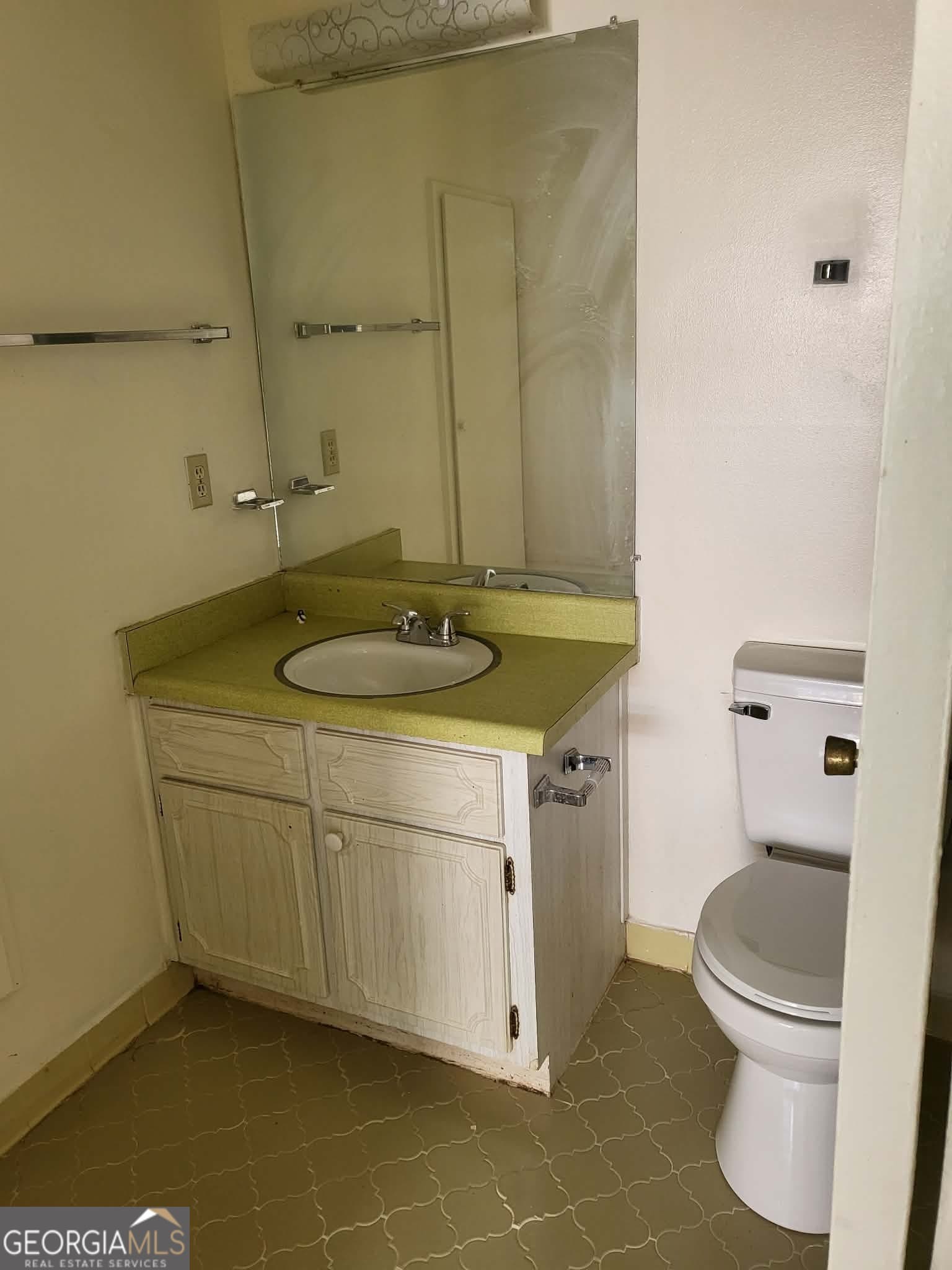 2 bedroom, 1.5 bathroom, 998 sq ft condominium for sale at 103 Westcliff Circle APT A, Warner Robins, GA 31093 — photo 9