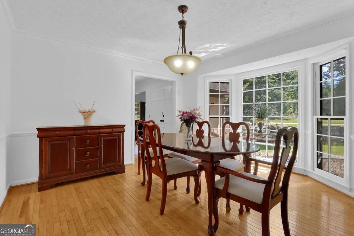 5 bedroom, 4 bathroom, 3,526 sq ft single family residence for sale at 1749 Hidden Hills Parkway, Stone Mountain, GA 30088 — photo 4