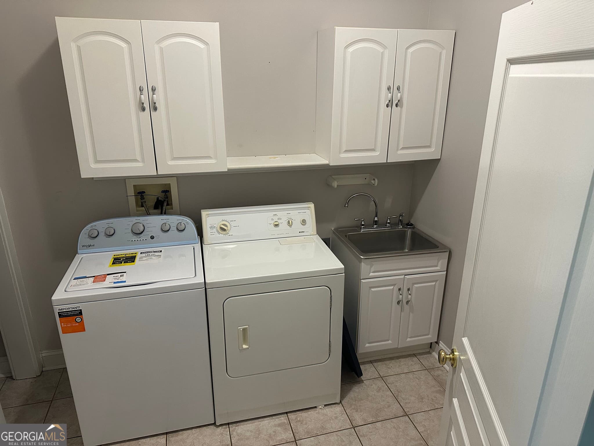 3 bedroom, 3 bathroom, 3,225 sq ft single family residence for sale at 108 Regina Drive, Milledgeville, GA 31061 — photo 9