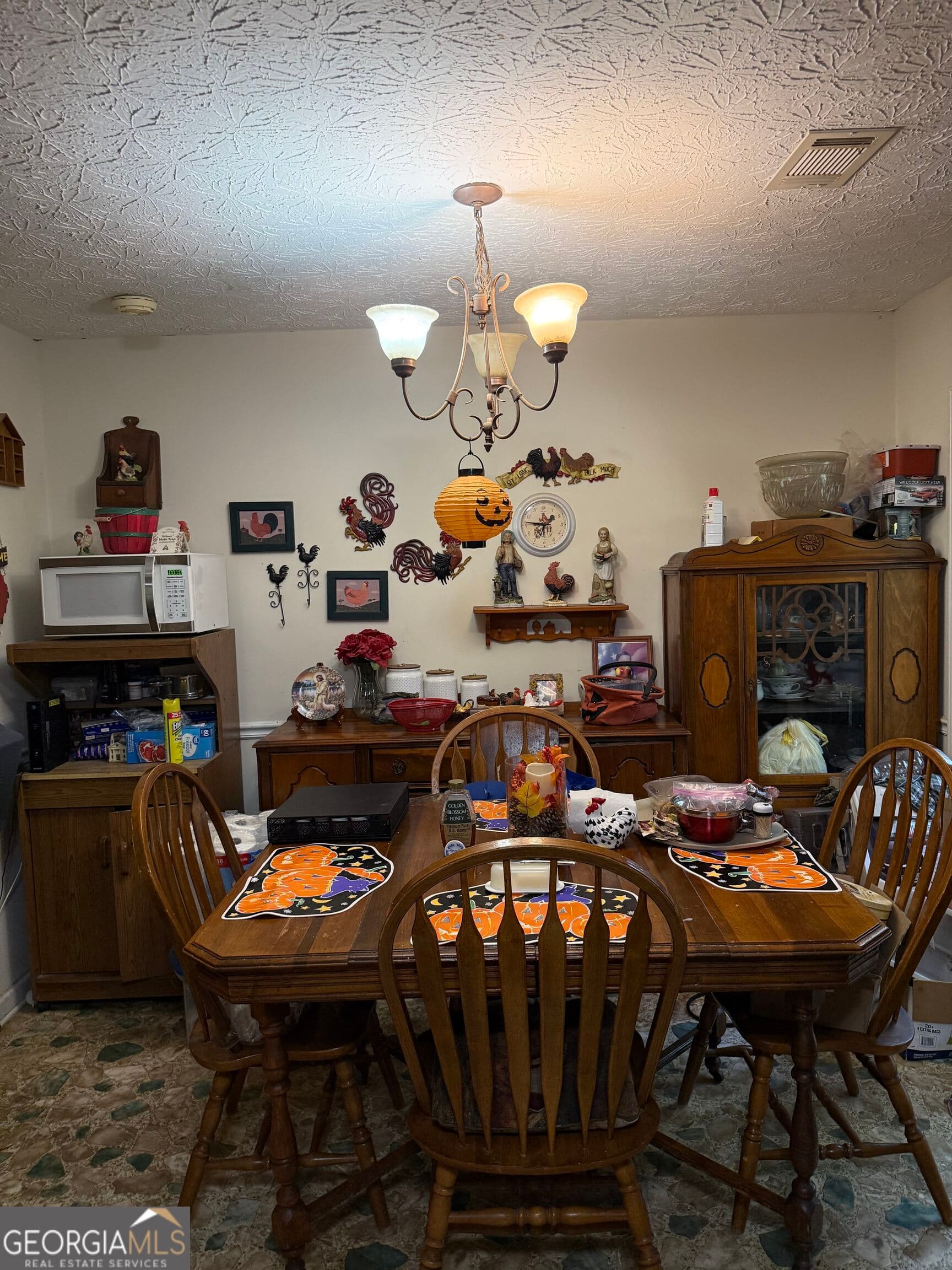 4 bedroom, 3 bathroom, 2,000 sq ft single family residence for sale at 110 Southern Court, Mcdonough, GA 30252 — photo 5