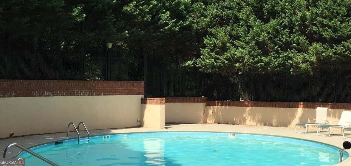2 bedroom, 2.5 bathroom, 2,188 sq ft townhouse for rent at 871 Lenox Oaks Circle, Atlanta, GA 30324 for $2,650 a month — photo 2