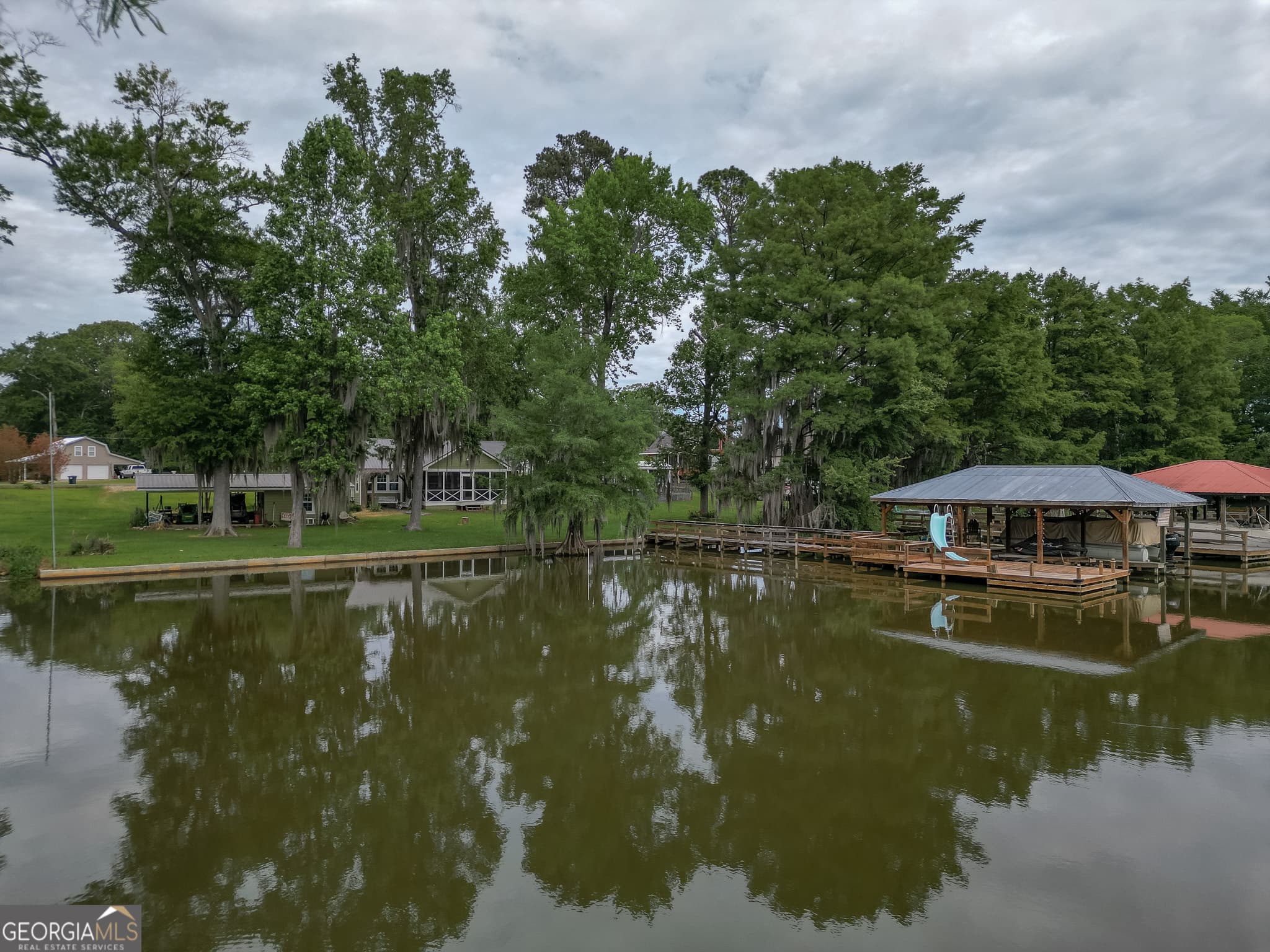 3 bedroom, 2 bathroom, 1,050 sq ft single family residence sold at 110 Tom Holman Road, Cobb, GA 31735