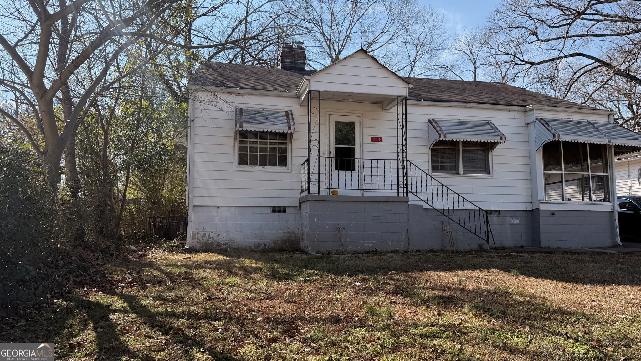 2 bedroom, 1 bathroom, 936 sq ft single family residence sold at 528 Lake Drive, Hapeville, GA 30354