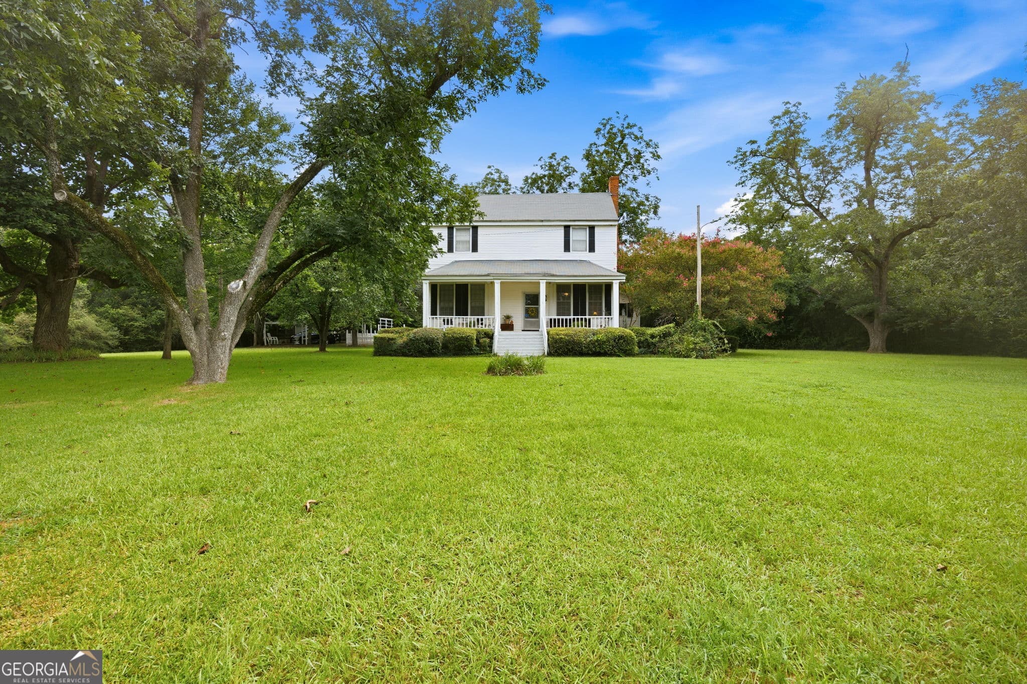 6 bedroom, 6 bathroom, 3,000 sq ft single family residence for sale at 1880 Dames Ferry Road, Forsyth, GA 31029