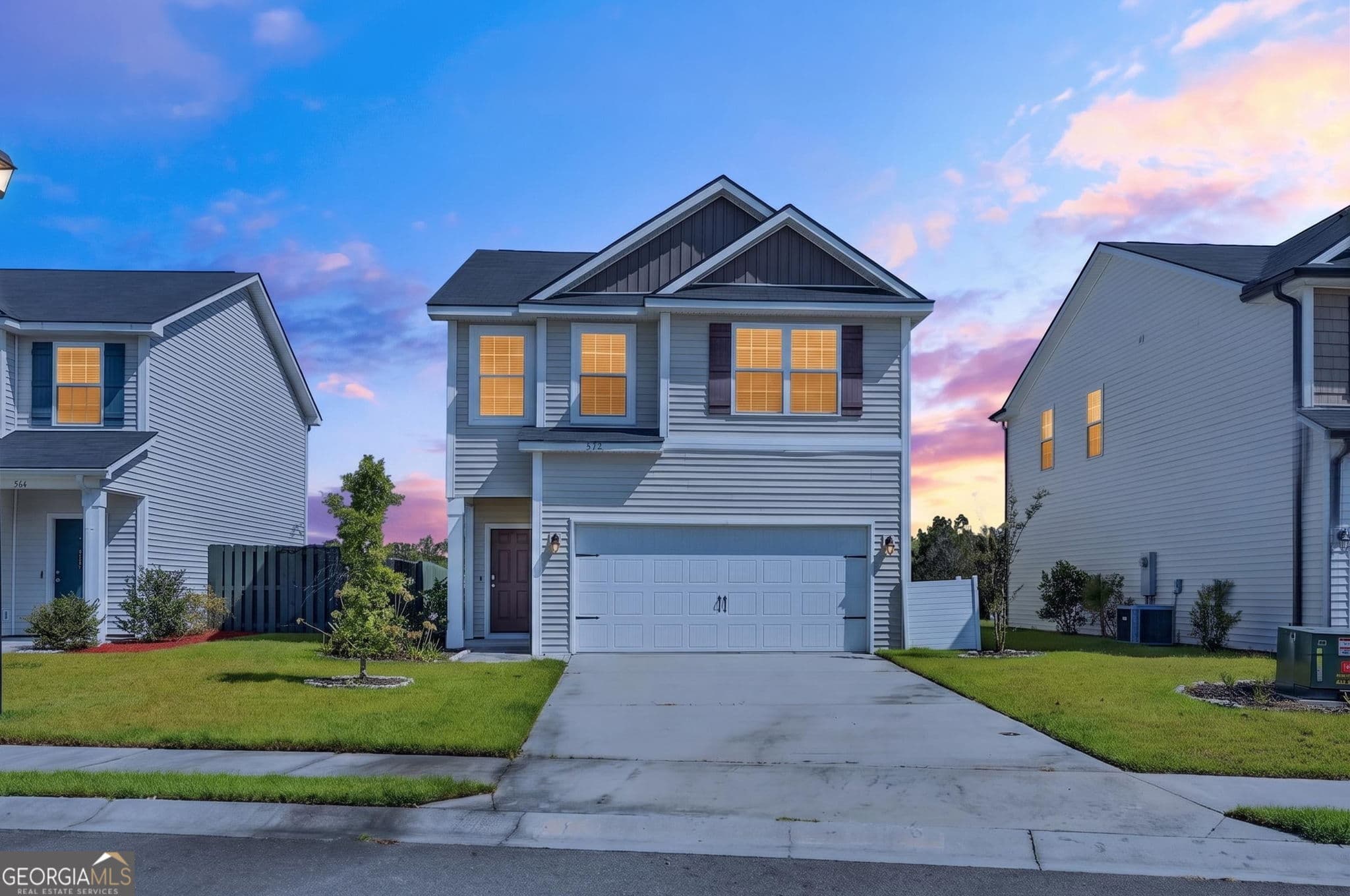 3 bedroom, 2.5 bathroom, 1,781 sq ft single family residence for sale at 572 Brightleaf Circle, Hinesville, GA 31313 — photo 1 of 60