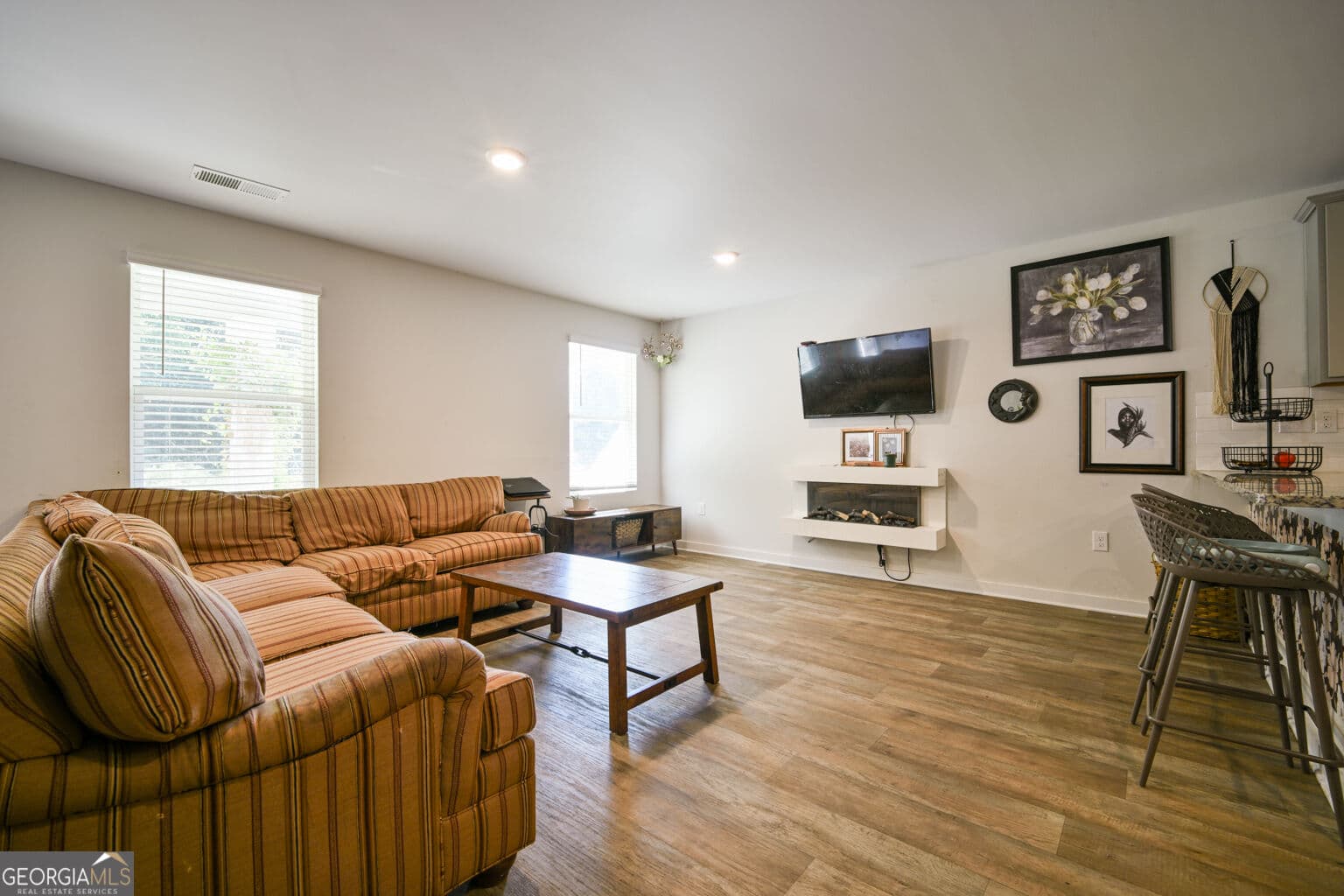 3 bedroom, 2 bathroom, 1,826 sq ft single family residence for sale at 407 Limerick Way, Hampton, GA 30228 — photo 8