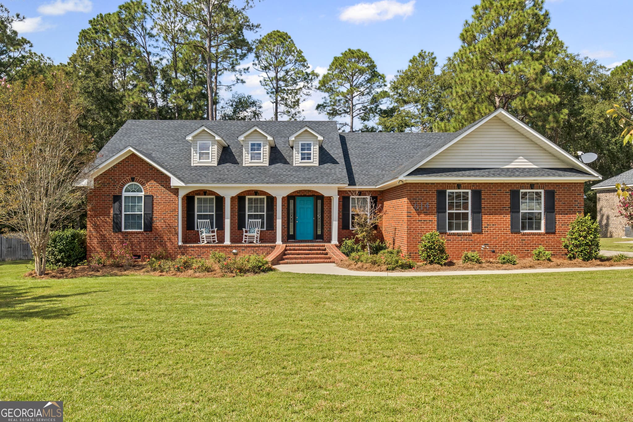 3 bedroom, 2 bathroom, 1,879 sq ft single family residence for sale at 614 Patrick Way, Statesboro, GA 30458 — photo 1 of 43