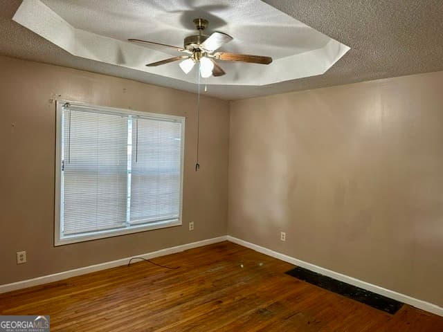 4 bedroom, 3 bathroom, 2,610 sq ft single family residence for sale at 130 Comer Terrace, Macon, GA 31204 — photo 5