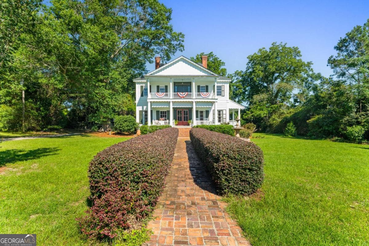 5 bedroom, 3 bathroom, 3,966 sq ft single family residence for sale at 8075 Lakeview Road, Statesboro, GA 30461 — photo 8