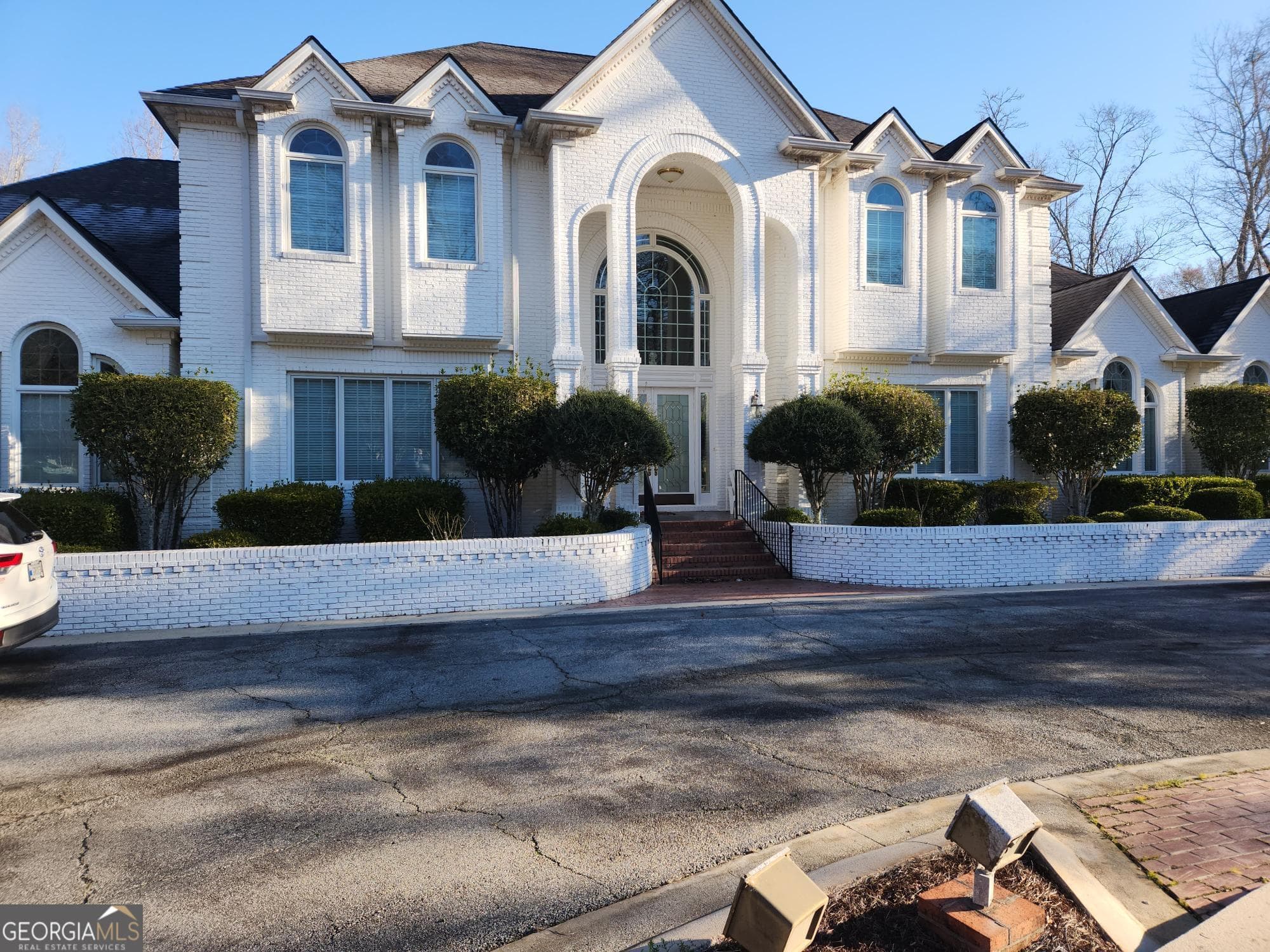 9 bedroom, 6 bathroom, 20,000 sq ft single family residence for sale at 170 Howard Oaks Drive, Macon, GA 31210 — photo 3