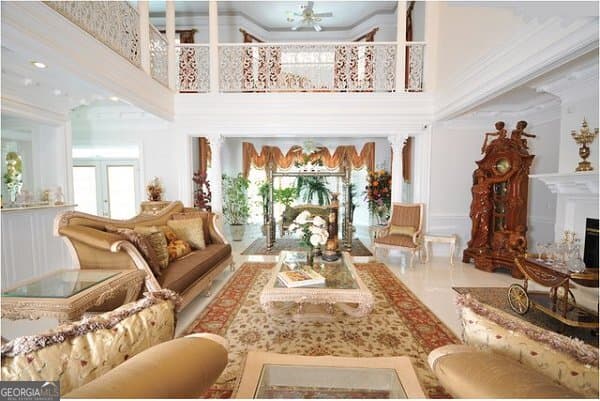 9 bedroom, 6 bathroom, 20,000 sq ft single family residence for sale at 170 Howard Oaks Drive, Macon, GA 31210 — photo 8