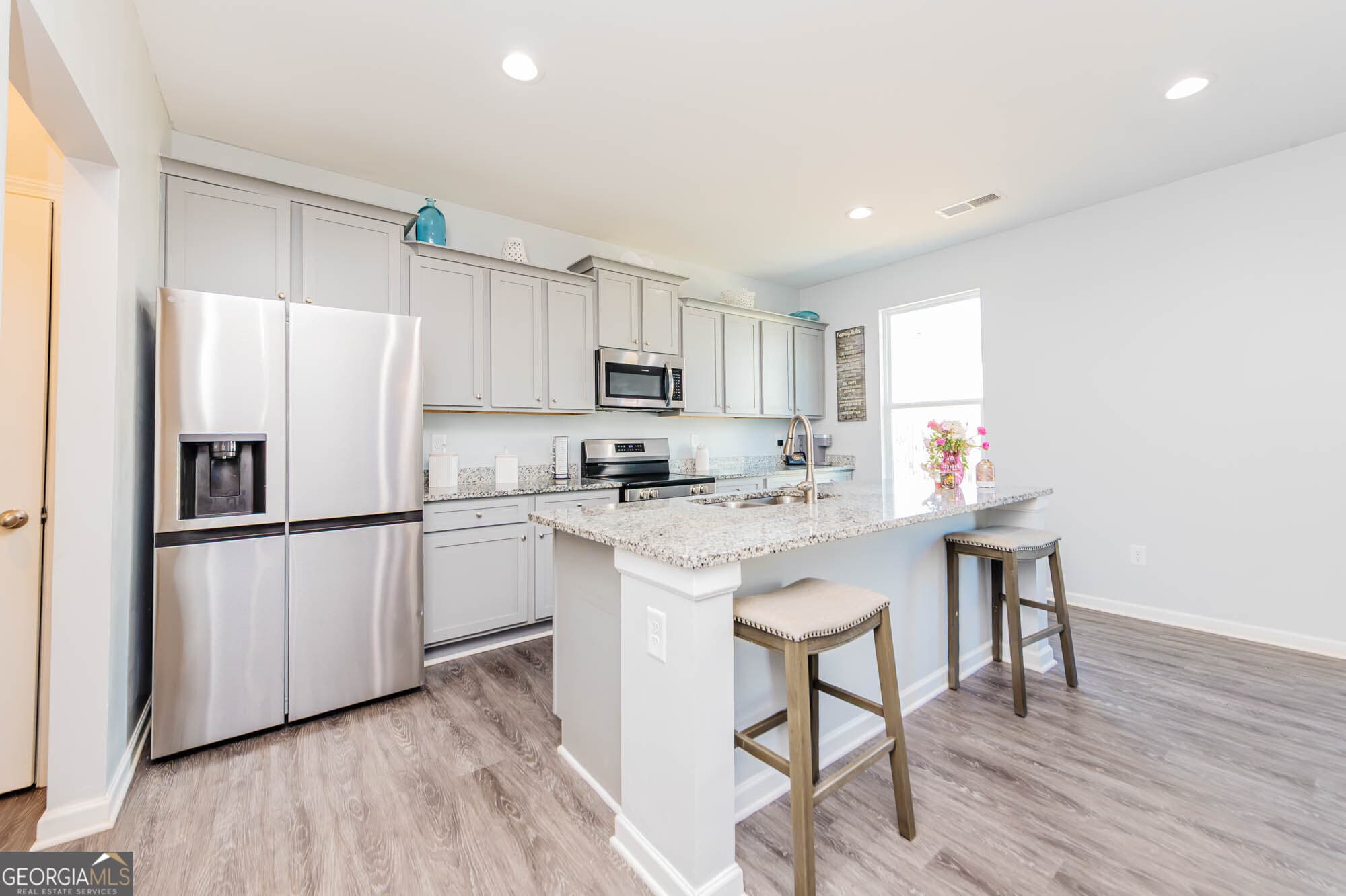 5 bedroom, 3 bathroom, 2,342 sq ft single family residence for sale at 137 Red Birch Lane, Warner Robins, GA 31093 — photo 7