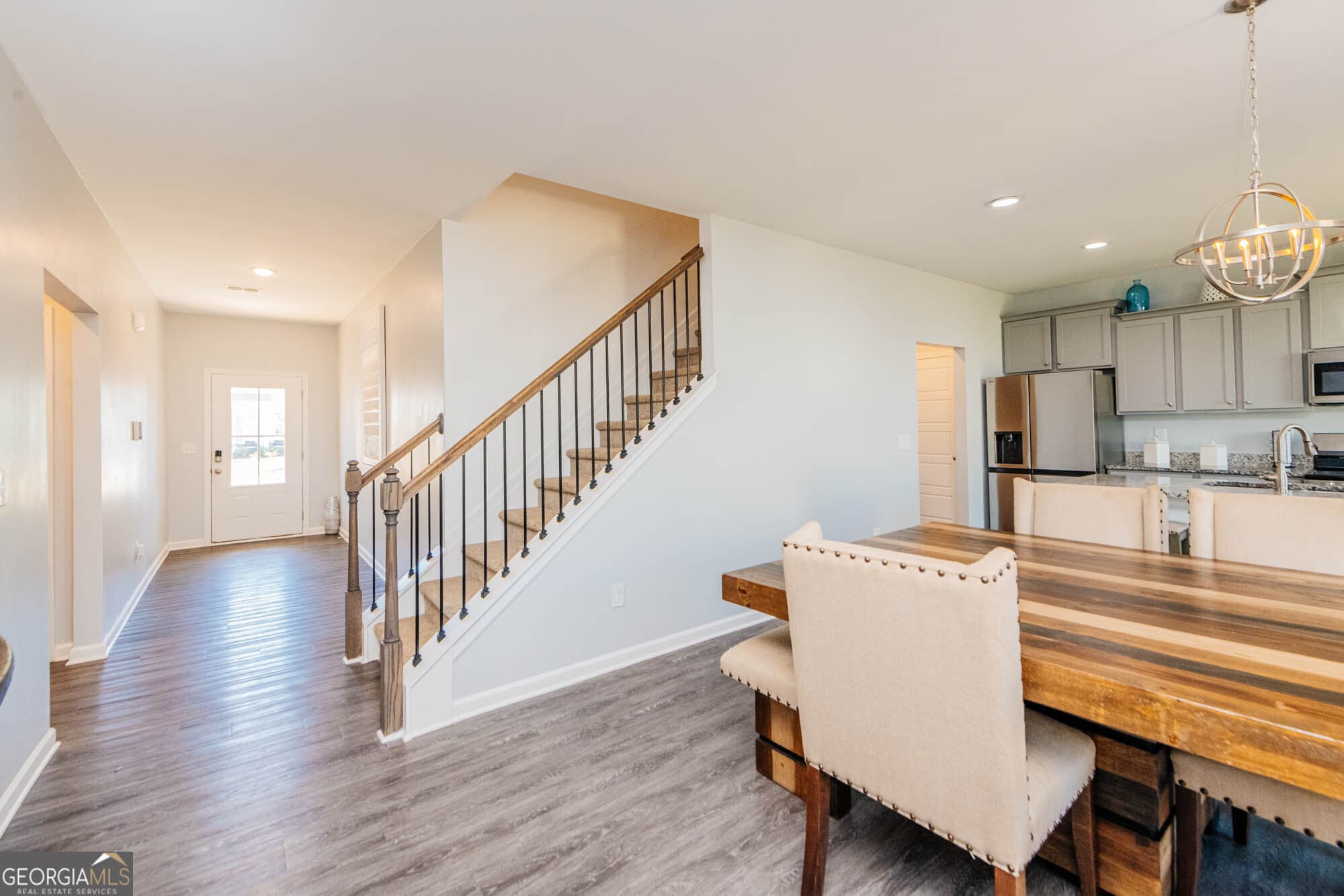 5 bedroom, 3 bathroom, 2,342 sq ft single family residence for sale at 137 Red Birch Lane, Warner Robins, GA 31093 — photo 3