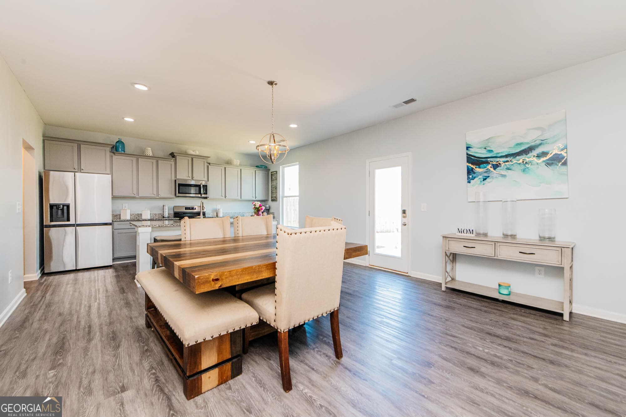 5 bedroom, 3 bathroom, 2,342 sq ft single family residence for sale at 137 Red Birch Lane, Warner Robins, GA 31093 — photo 5
