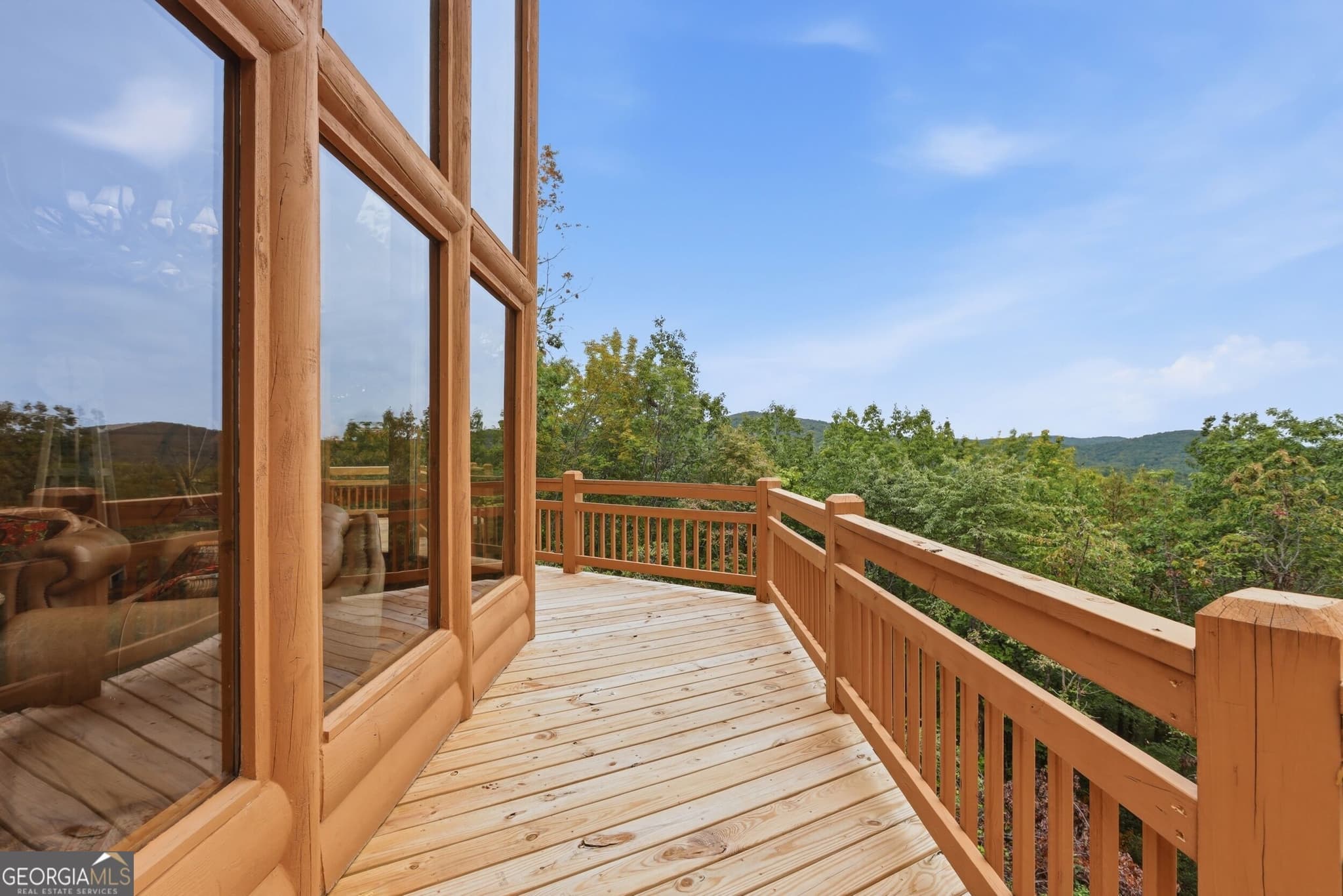 3 bedroom, 3 bathroom, 2,031 sq ft single family residence for sale at 510 Whispering Dale, Clarkesville, GA 30523 — photo 10