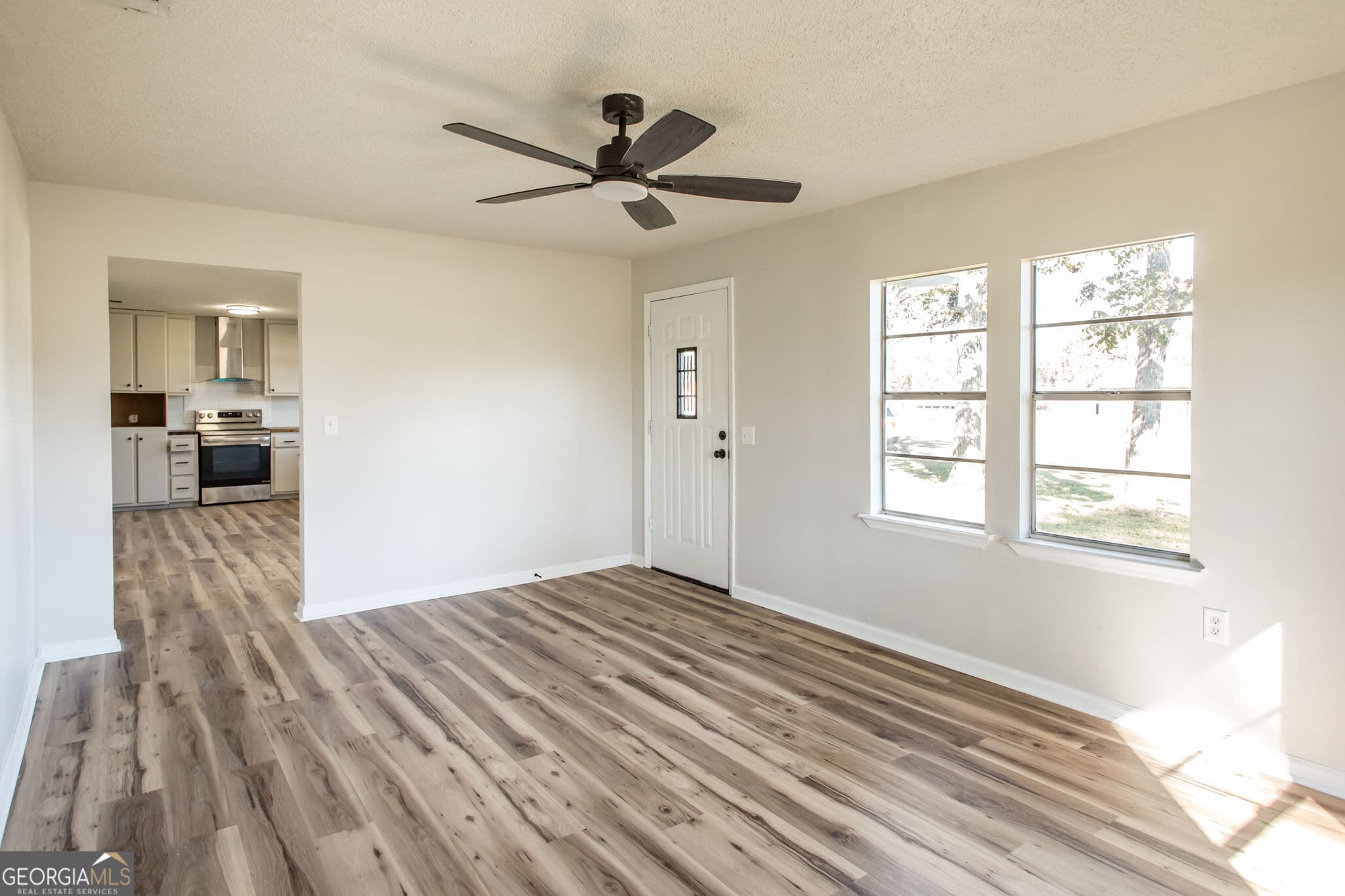 3 bedroom, 2 bathroom, 1,250 sq ft single family residence for sale at 4417 Railroad Avenue, Waycross, GA 31503 — photo 10