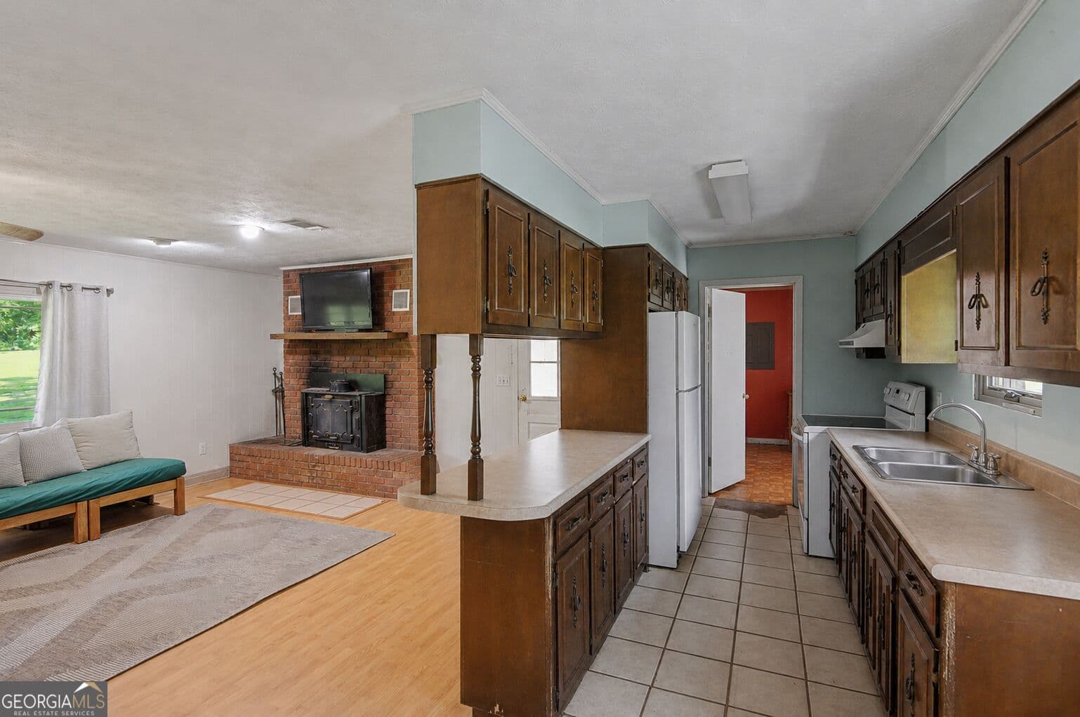 3 bedroom, 2 bathroom, 1,414 sq ft single family residence under contract at 495 Sconyers Street, Metter, GA 30439 — photo 4