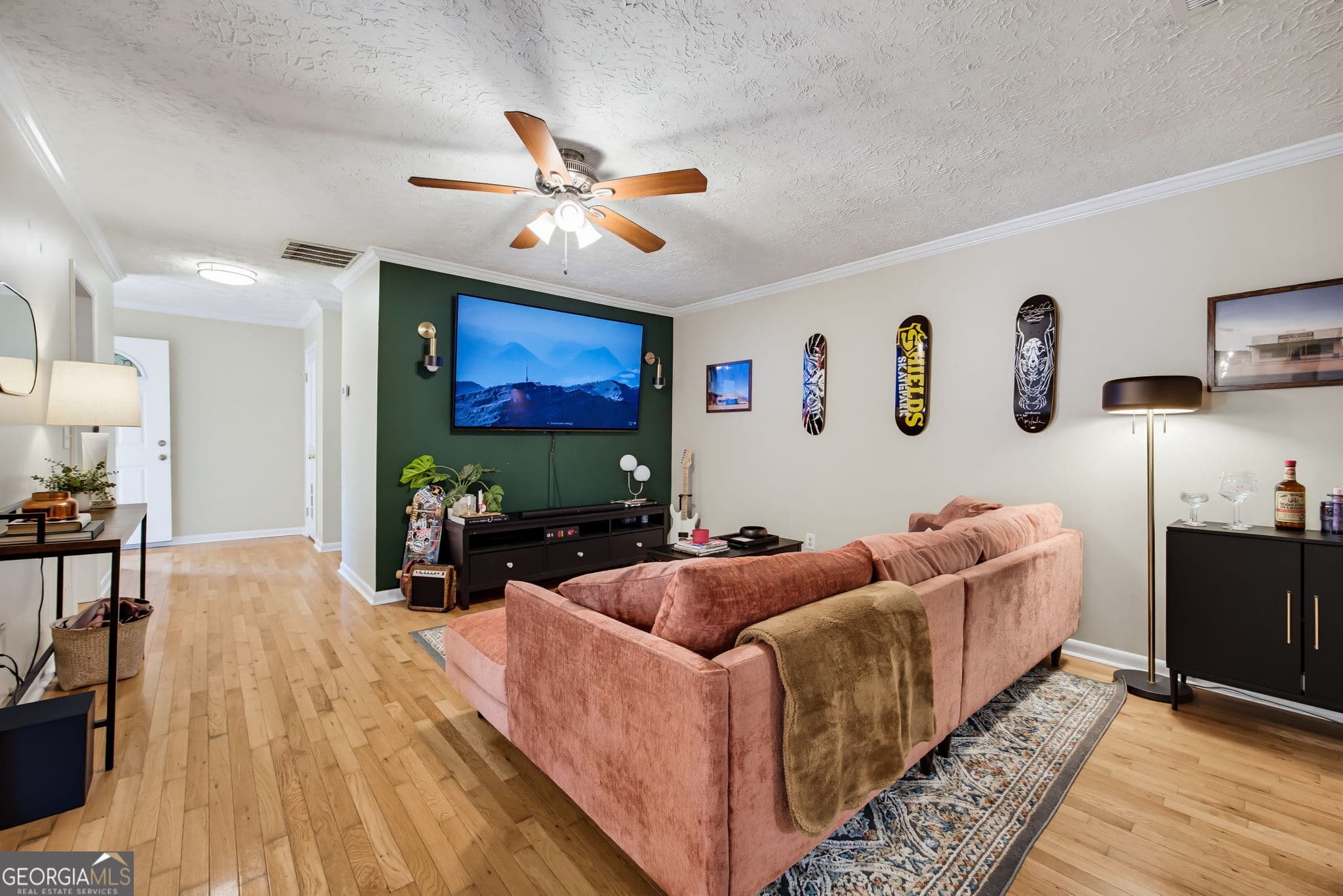3 bedroom, 3 bathroom, 1,850 sq ft single family residence for sale at 3307 Wildwood Drive, Marietta, GA 30060 — photo 9