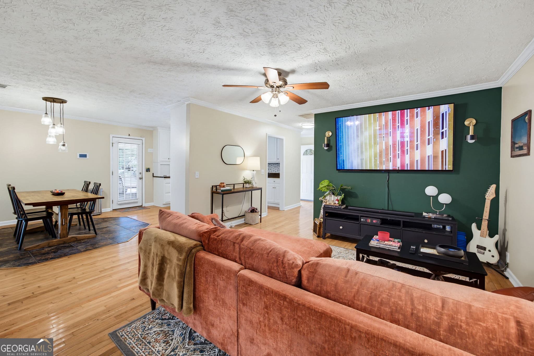 3 bedroom, 3 bathroom, 1,850 sq ft single family residence for sale at 3307 Wildwood Drive, Marietta, GA 30060 — photo 10