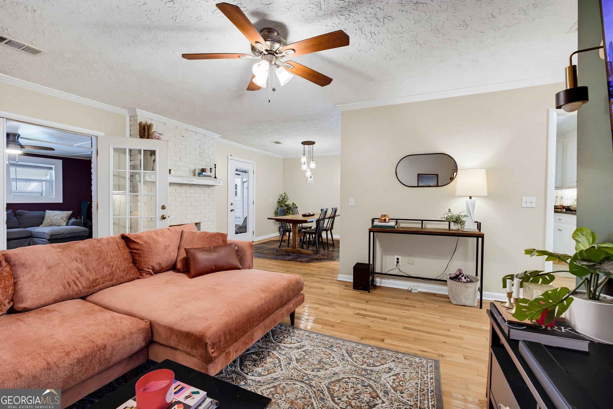 3 bedroom, 3 bathroom, 1,850 sq ft single family residence for sale at 3307 Wildwood Drive, Marietta, GA 30060 — photo 8
