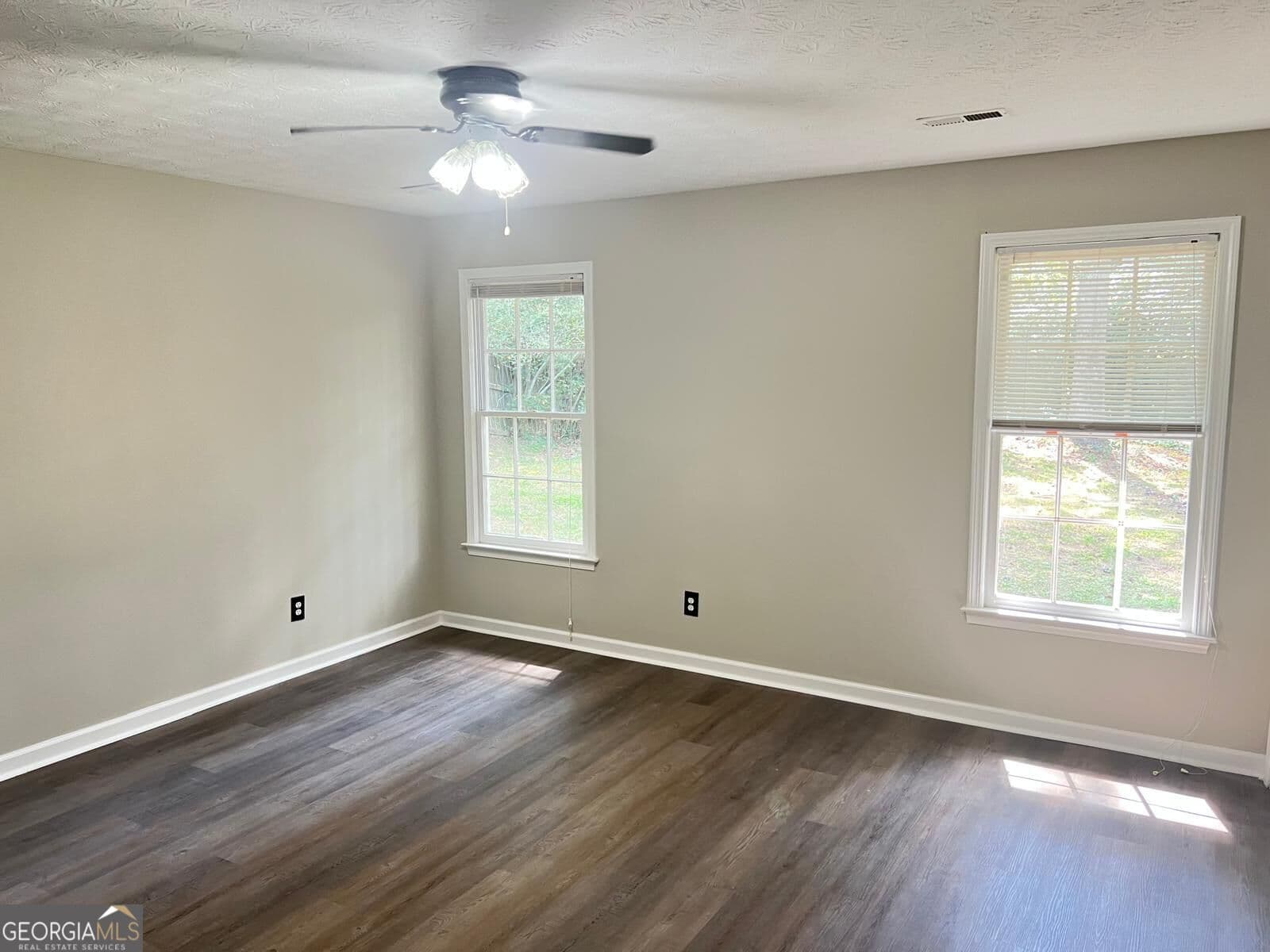3 bedroom, 2 bathroom, 1,348 sq ft single family residence for rent at 510 Cornwallis Way, Fayetteville, GA 30214 for $2,200 a month — photo 10