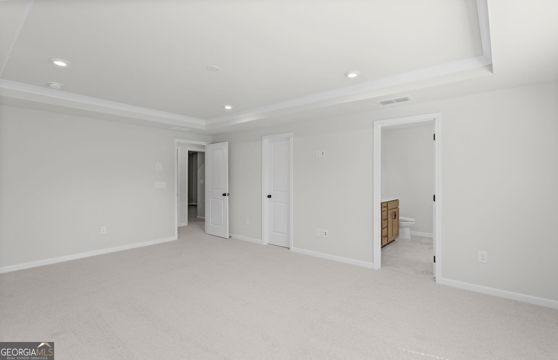 4 bedroom, 2.5 bathroom, 2,649 sq ft single family residence for sale at 728 Mirror Lake Parkway, Villa Rica, GA 30180 — photo 9