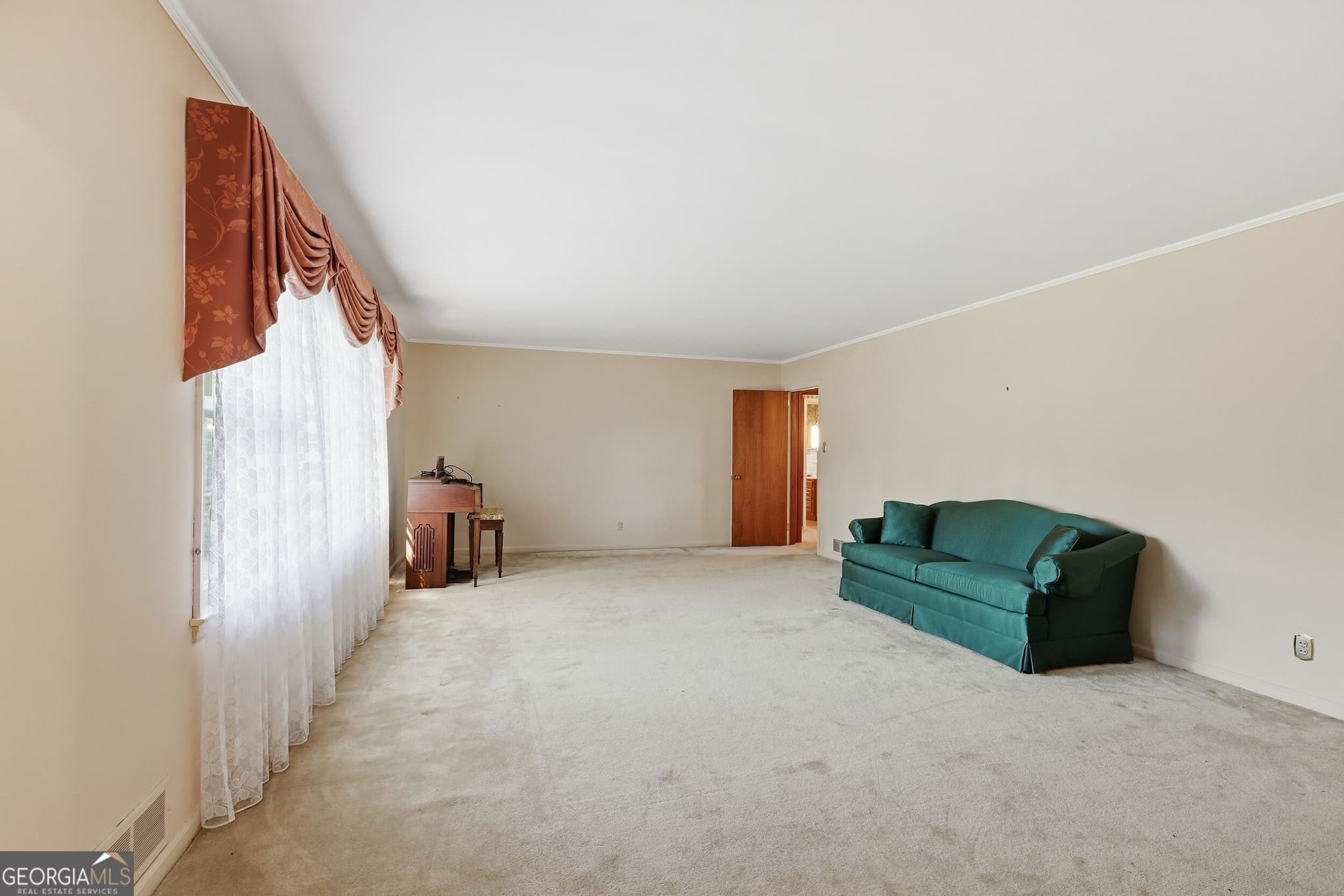 4 bedroom, 2 bathroom, 3,124 sq ft single family residence for sale at 400 Harris Street, Toccoa, GA 30577 — photo 5