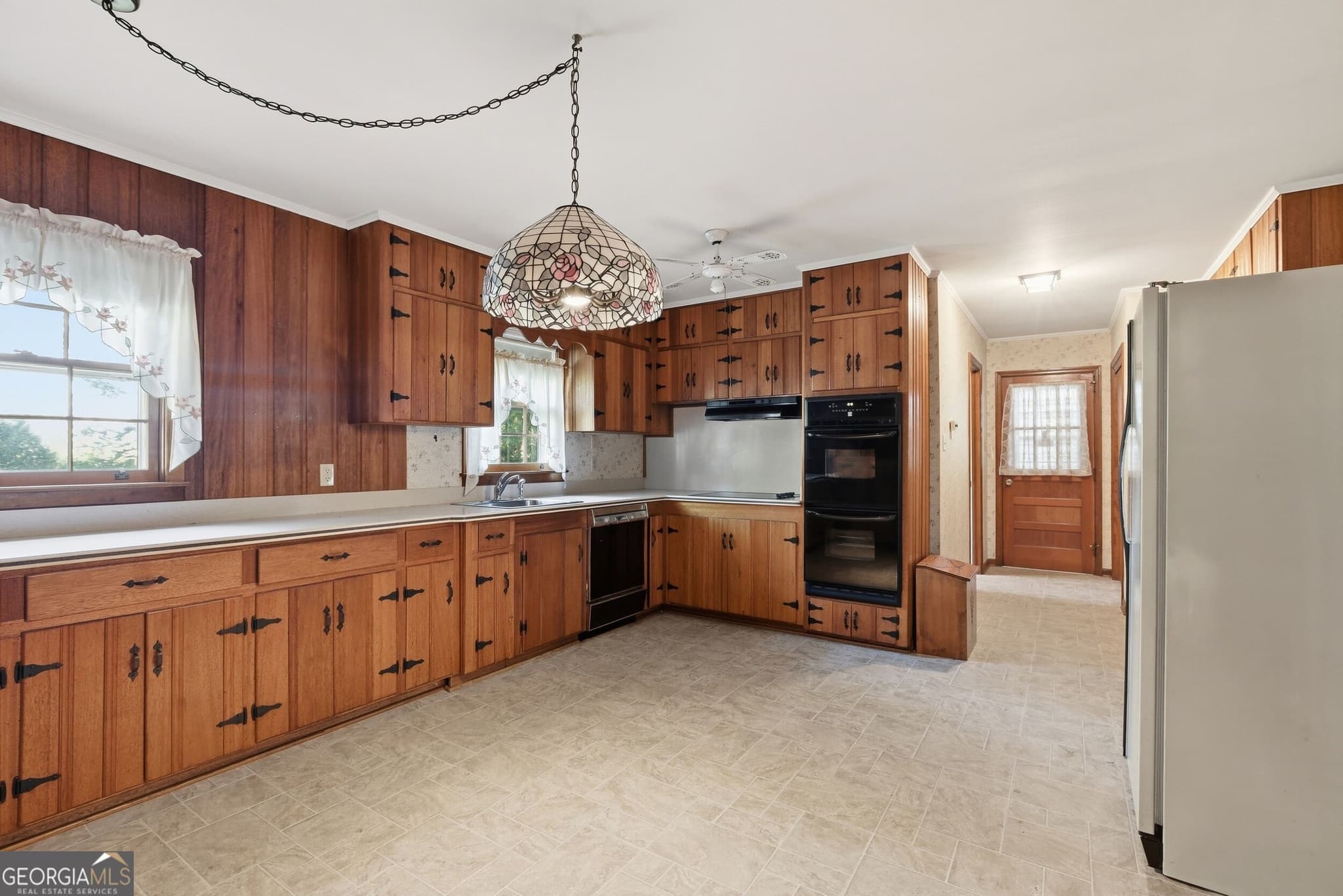 4 bedroom, 2 bathroom, 3,124 sq ft single family residence for sale at 400 Harris Street, Toccoa, GA 30577 — photo 10