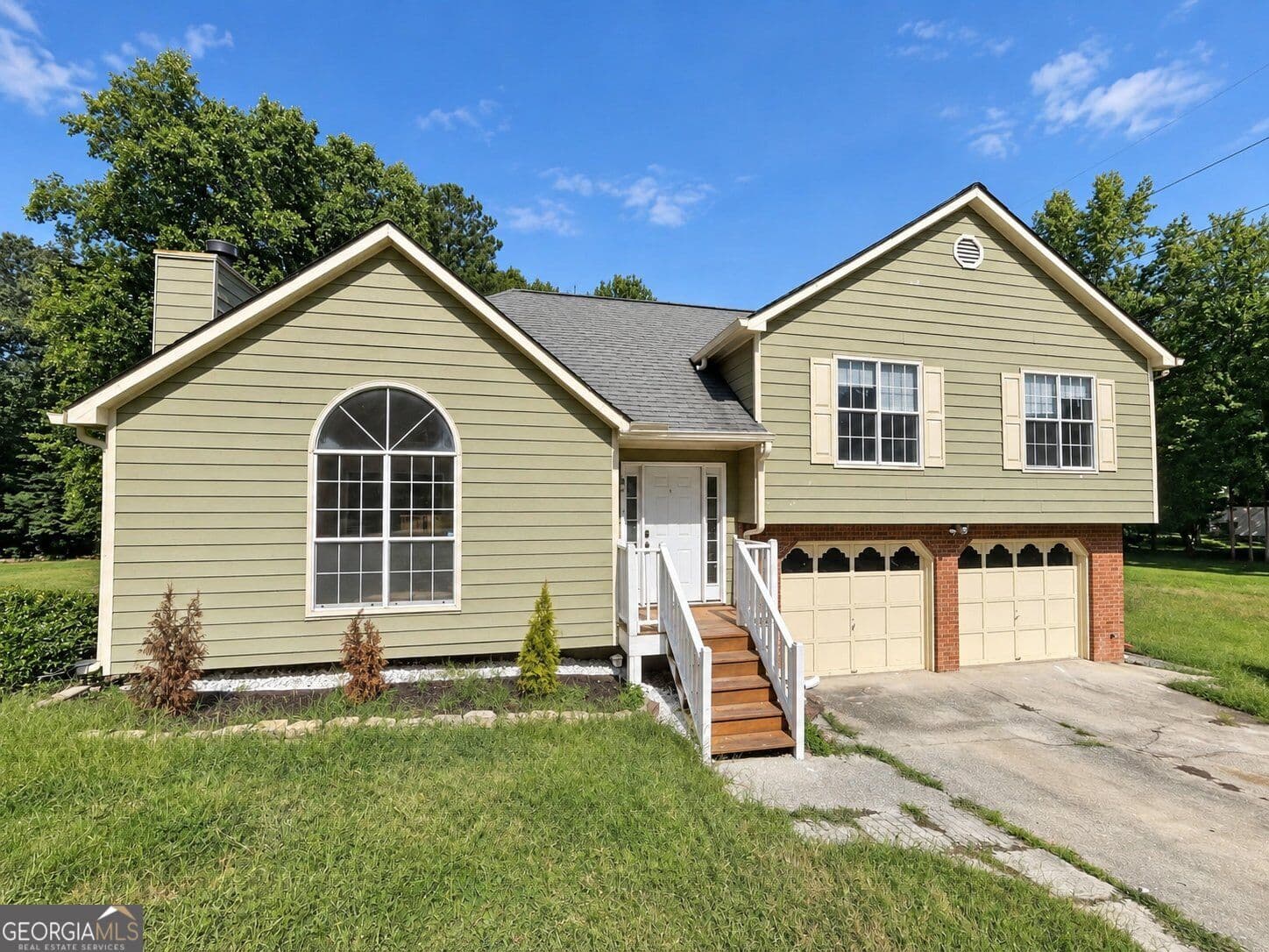 3 bedroom, 2.5 bathroom, 2,160 sq ft single family residence for sale at 3104 Nectar Drive, Powder Springs, GA 30127 — photo 2
