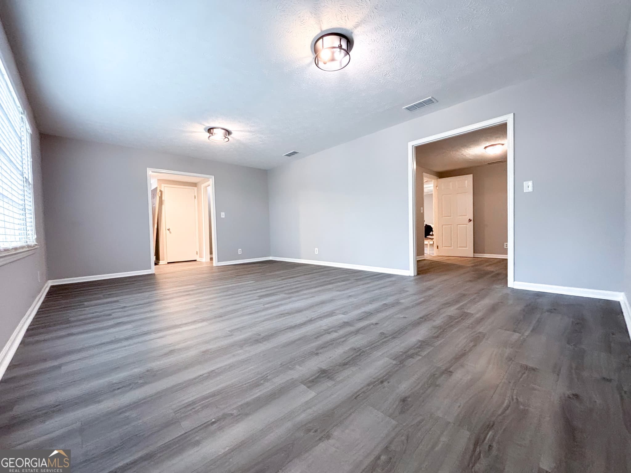 4 bedroom, 2.5 bathroom, 2,565 sq ft condominium for sale at 6101 River Road 26, Columbus, GA 31904 — photo 7