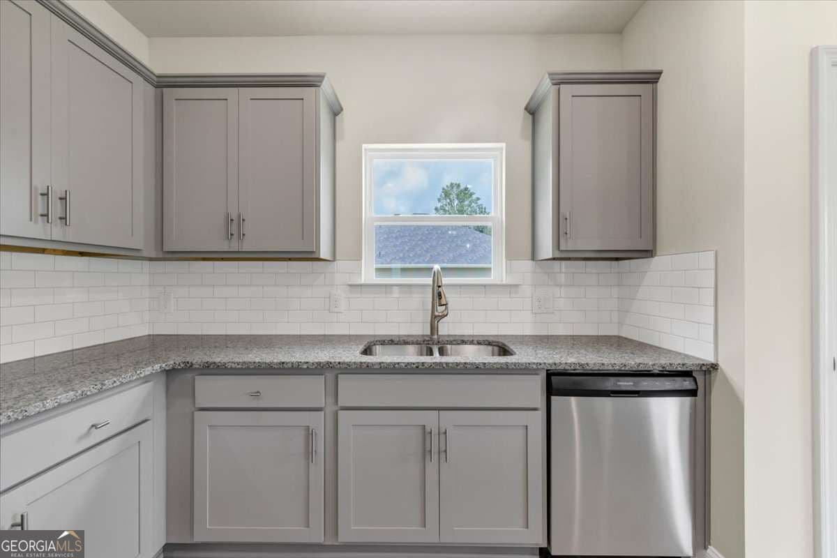 4 bedroom, 2 bathroom, 1,902 sq ft single family residence for sale at 321 Angela Avenue LOT 03, Bowdon, GA 30108 — photo 6