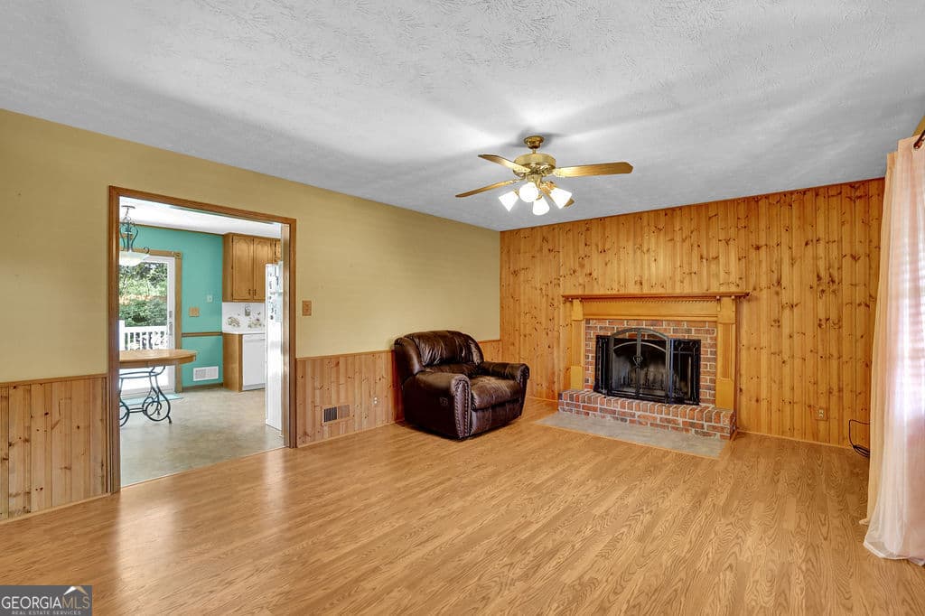 3 bedroom, 2.5 bathroom, 2,272 sq ft single family residence for sale at 1480 Pinyon Place, Lawrenceville, GA 30043 — photo 10