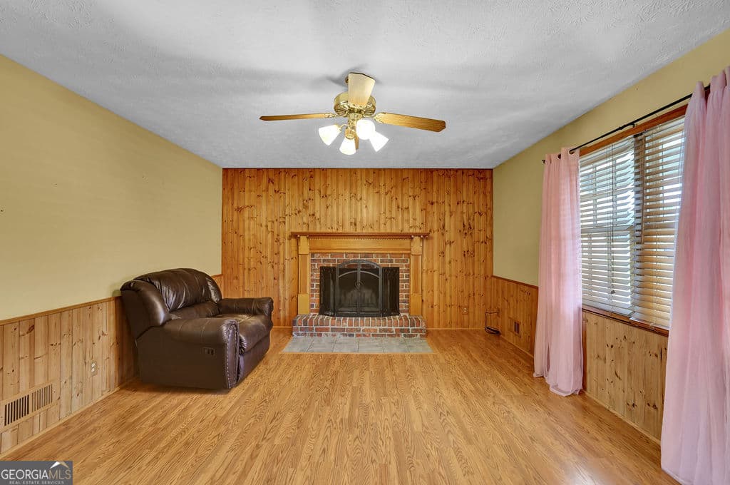3 bedroom, 2.5 bathroom, 2,272 sq ft single family residence for sale at 1480 Pinyon Place, Lawrenceville, GA 30043 — photo 8