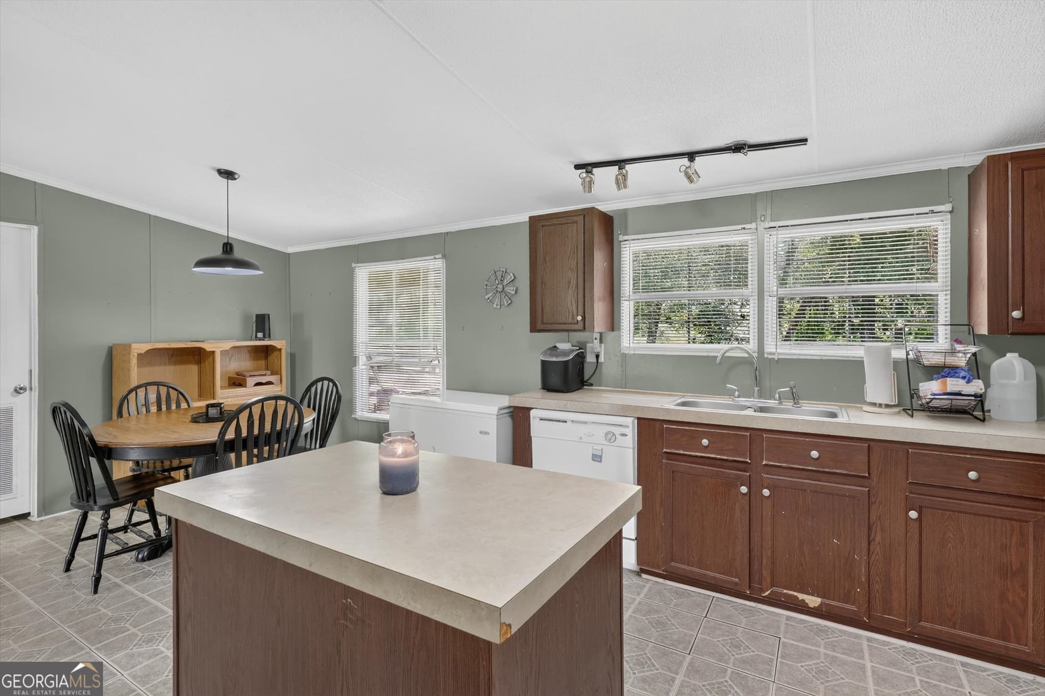 4 bedroom, 2 bathroom, 1,560 sq ft manufactured home,single family residence for sale at 2224 Howard Alexander Road, Collins, GA 30421 — photo 10