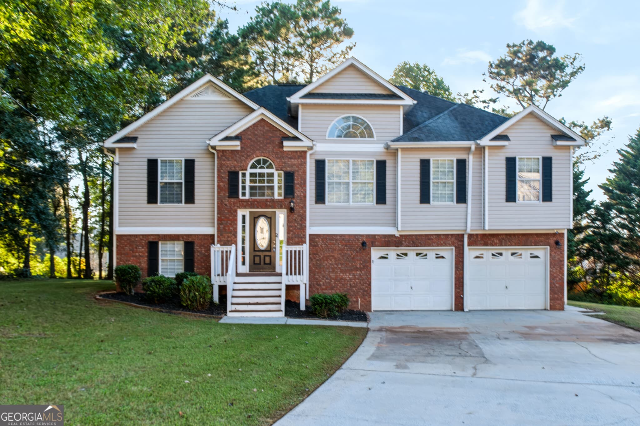 4 bedroom, 2 bathroom, 2,046 sq ft single family residence for sale at 30 Preston Court, Villa Rica, GA 30180 — photo 2