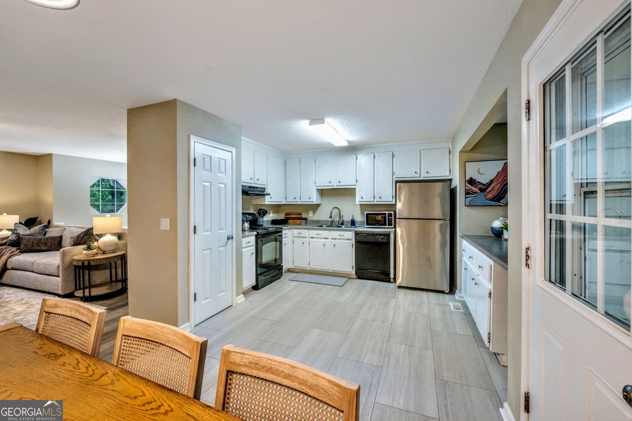 4 bedroom, 2 bathroom, 1,750 sq ft single family residence for rent at 221 Remington Lane, Acworth, GA 30101 for $4,550 a month — photo 5