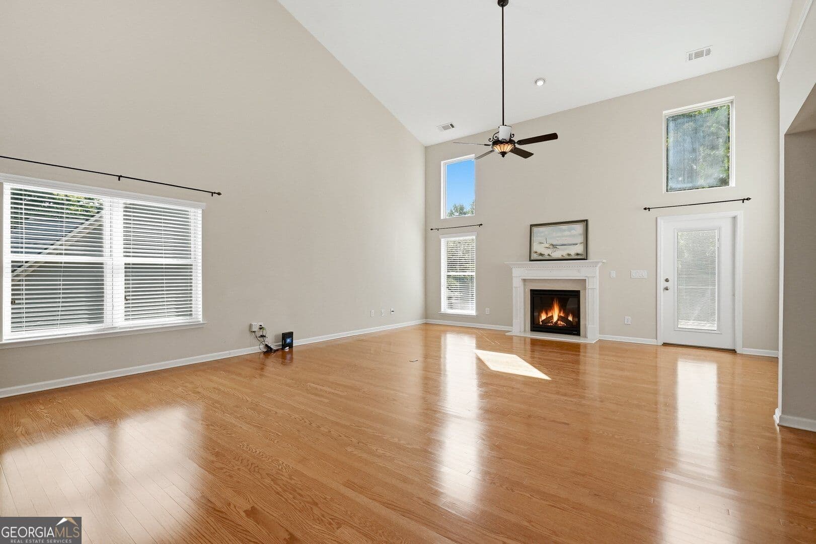 3 bedroom, 2.5 bathroom, 2,874 sq ft single family residence for sale at 7719 Copper Kettle Way, Flowery Branch, GA 30542 — photo 8