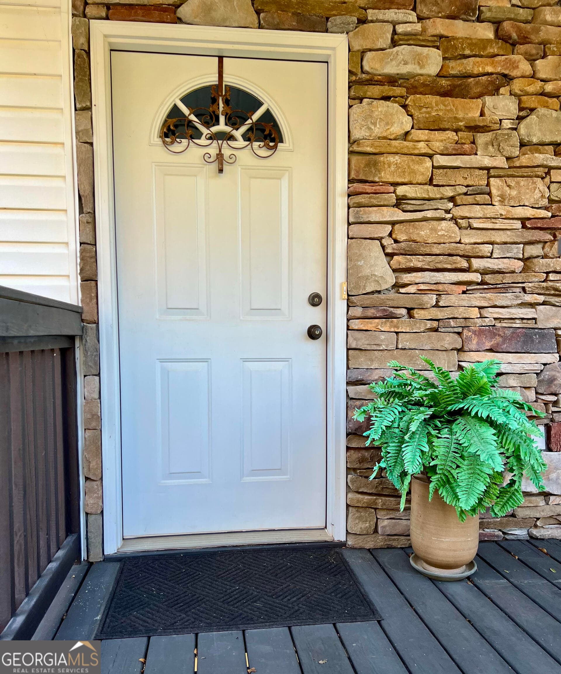 2 bedroom, 2.5 bathroom, 2,268 sq ft townhouse for sale at 219 Pleasure Point Road, Wedowee, AL 36278 — photo 2