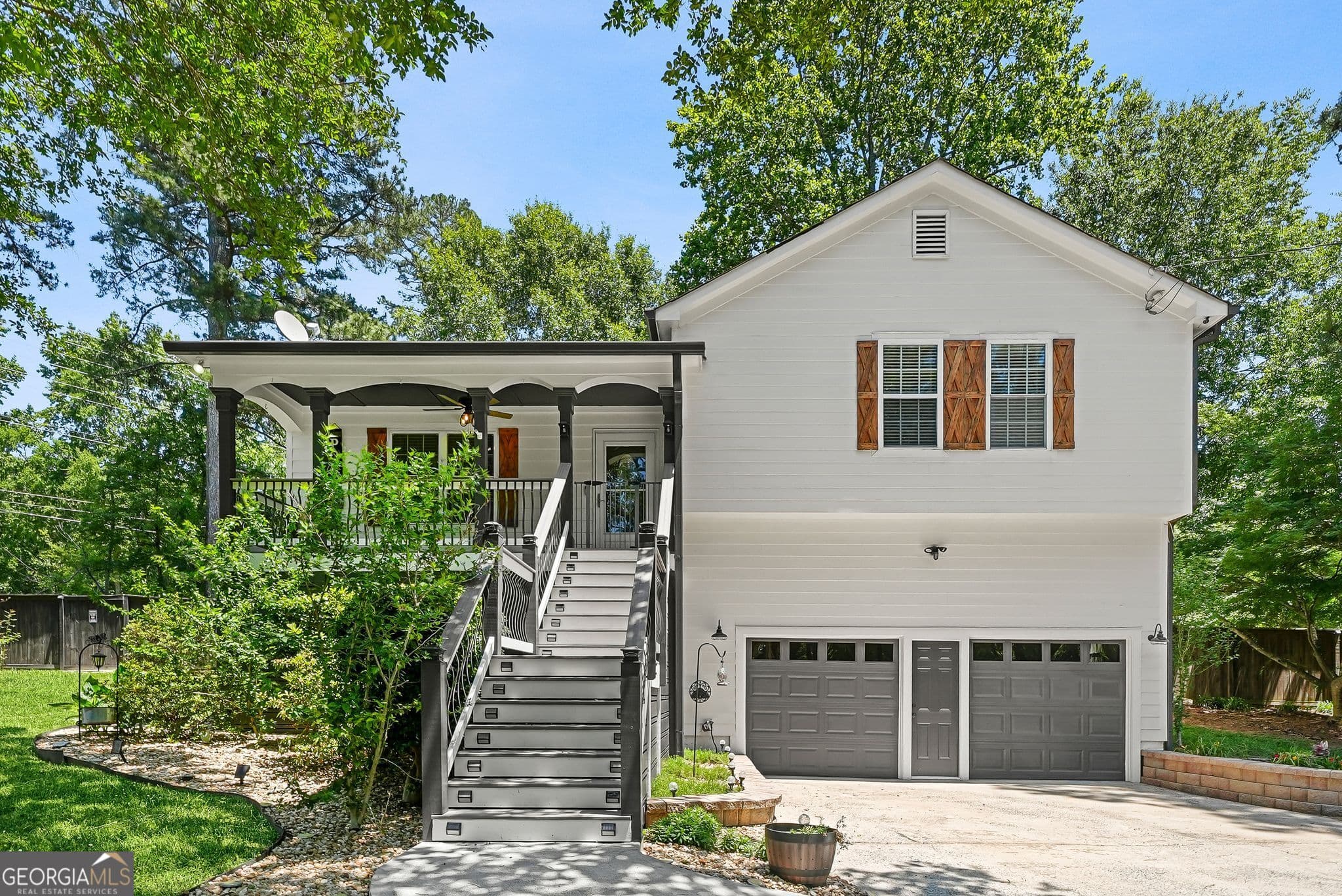 3 bedroom, 2 bathroom, 1,718 sq ft single family residence for sale at 71 Smith Ferguson Road, Dallas, GA 30157 — photo 1 of 45