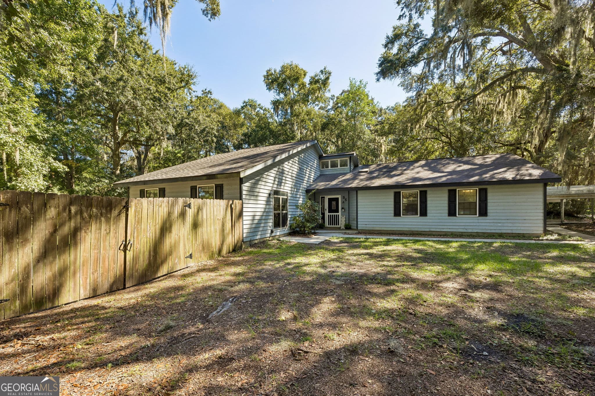4 bedroom, 2.5 bathroom, 2,131 sq ft single family residence for sale at 35 Live Oak Lane, St. Marys, GA 31558 — photo 2