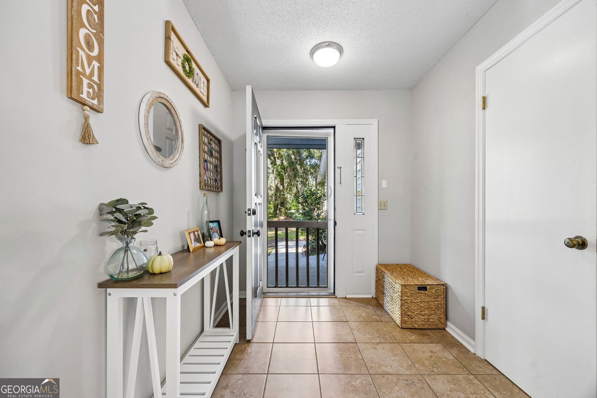 4 bedroom, 2.5 bathroom, 2,131 sq ft single family residence for sale at 35 Live Oak Lane, St. Marys, GA 31558 — photo 6
