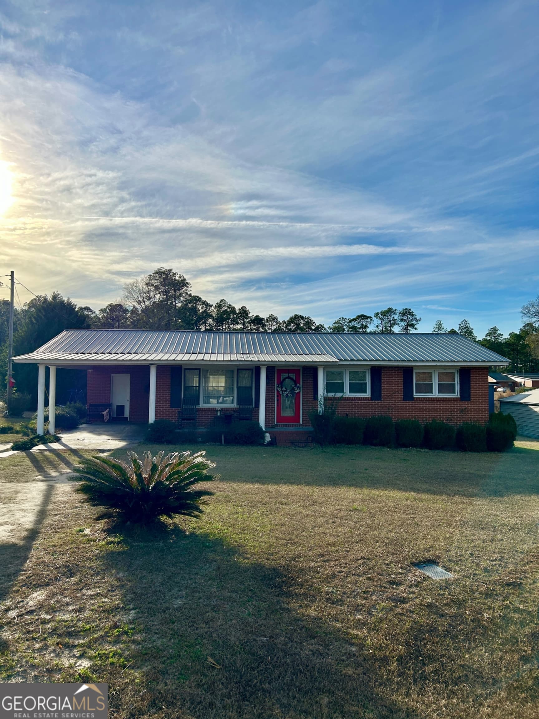 3 bedroom, 1 bathroom single family residence sold at 35 N Cook Street, Milan, GA 31060