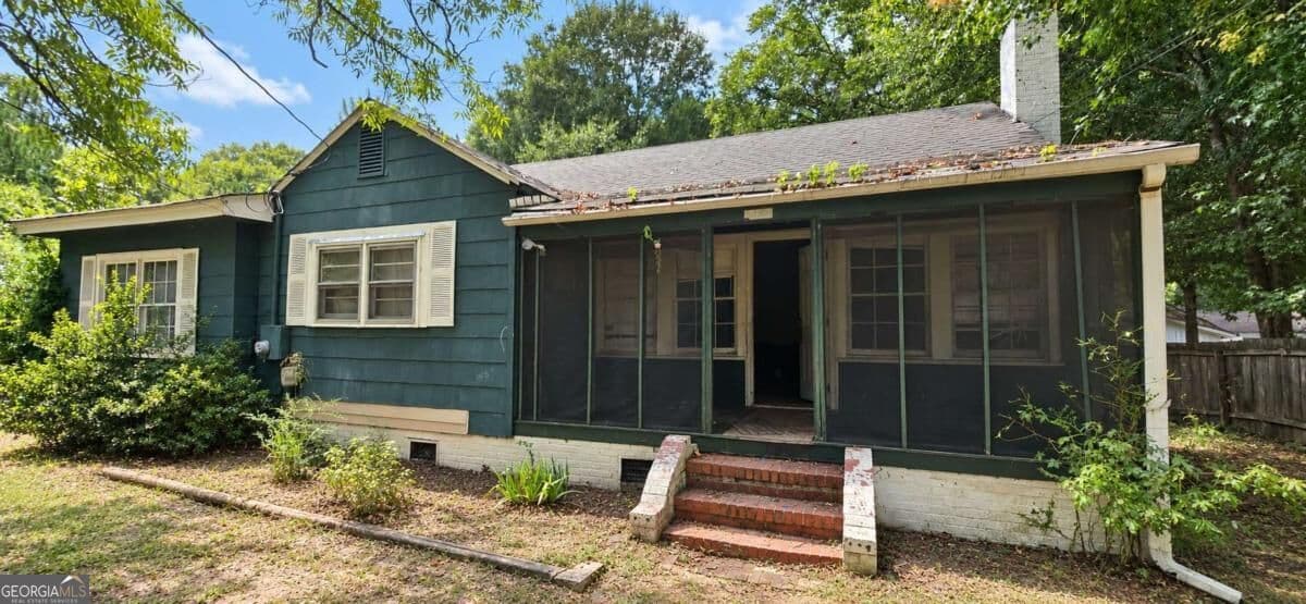 3 bedroom, 2 bathroom, 1,238 sq ft single family residence for sale at 6102 Petty Street, Covington, GA 30014