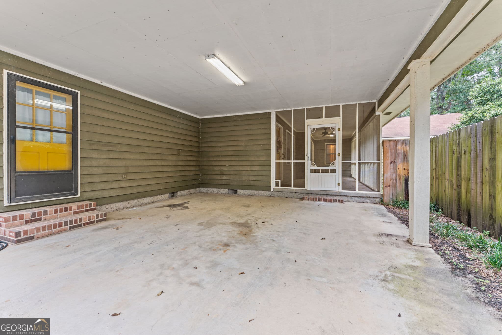4 bedroom, 3 bathroom, 2,296 sq ft single family residence for sale at 173 Berkley Road, Cochran, GA 31014 — photo 4