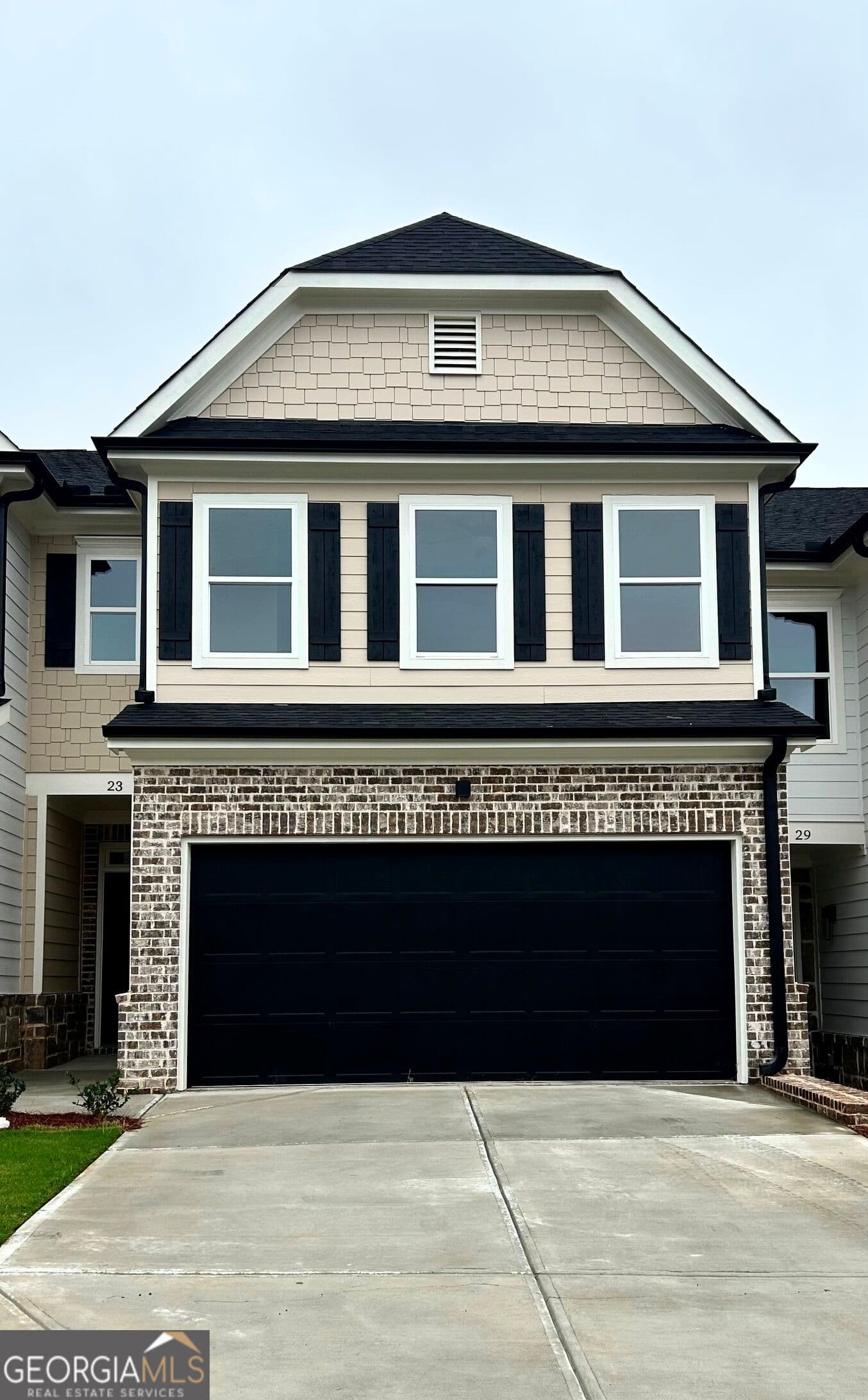 3 bedroom, 2.5 bathroom, 1,660 sq ft townhouse for rent at 23 Crest Drive 3, Hartwell, GA 30643 for $2,200 a month — photo 1 of 27